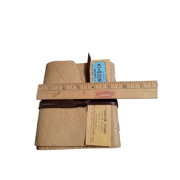 No Boundaries Leather-bound Premium Handmade Journal Art Book - Picture 7 of 8